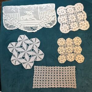 Vintage Crochet Doilies Set of 5 White Cream Lace Tatting Table Decor Dog Runner
